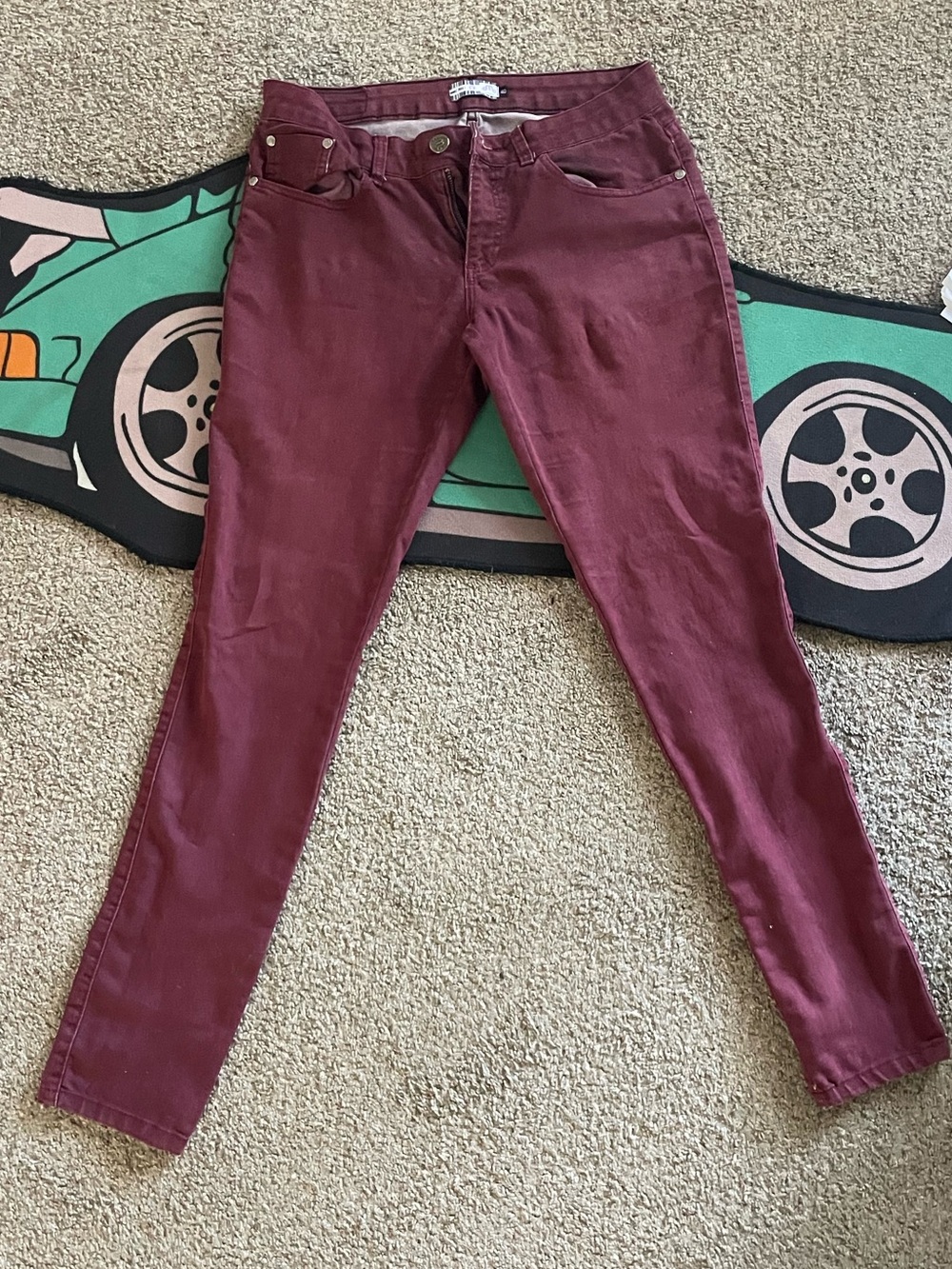 Slim Stretch Skinny Jeans in Burgundy